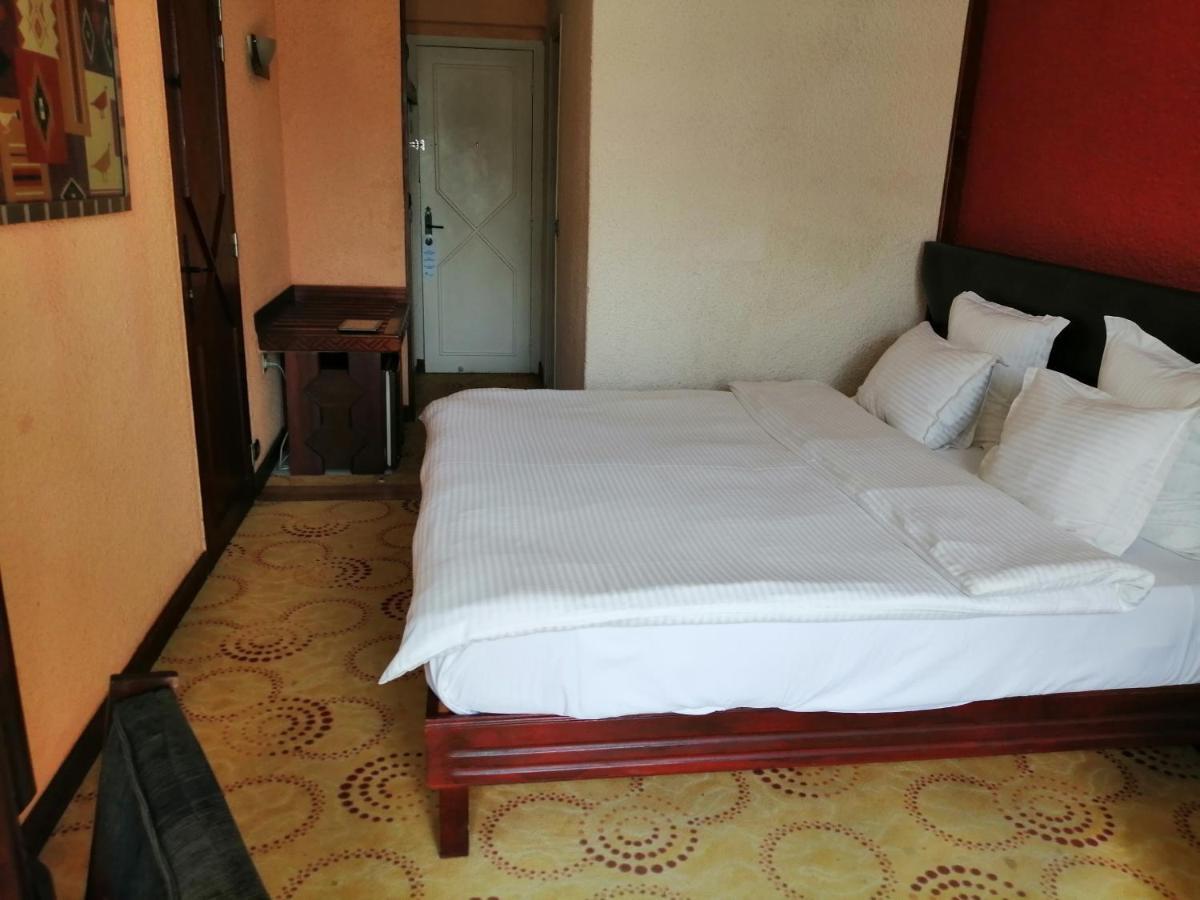 Hotel Jardin Savana Dakar Kültér fotó
