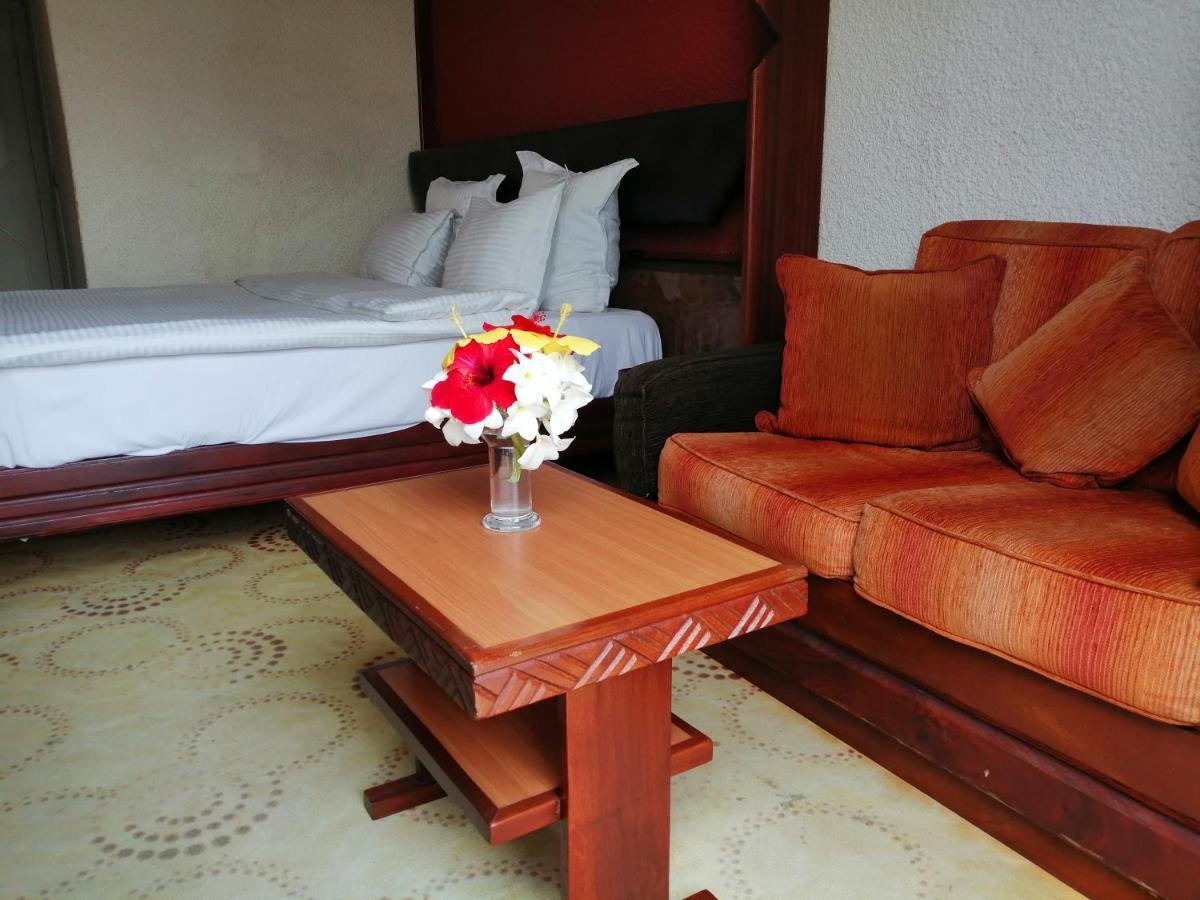 Hotel Jardin Savana Dakar Kültér fotó