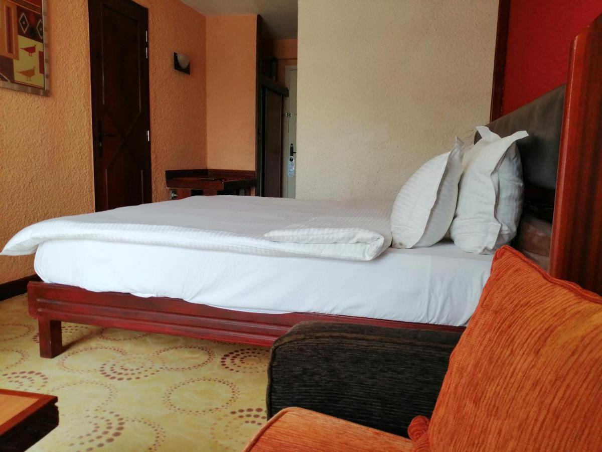 Hotel Jardin Savana Dakar Kültér fotó
