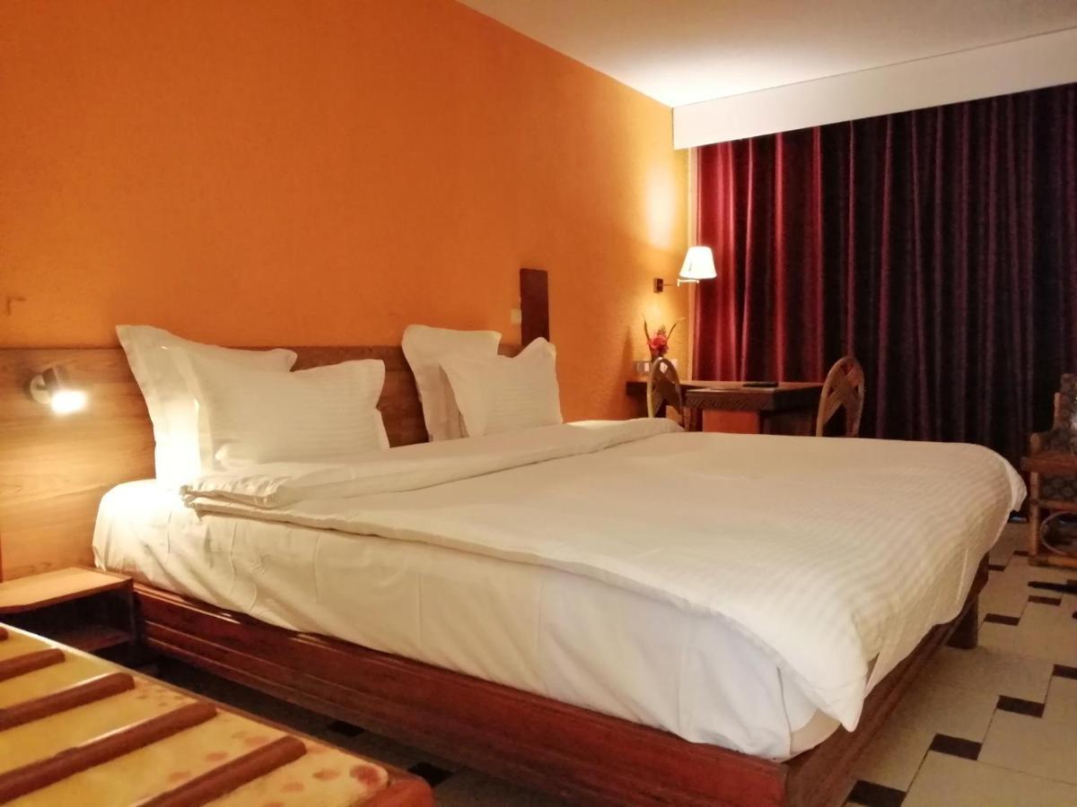 Hotel Jardin Savana Dakar Kültér fotó